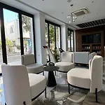 Catherine Hotel Cos