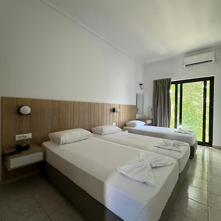Catherine Otel 2*