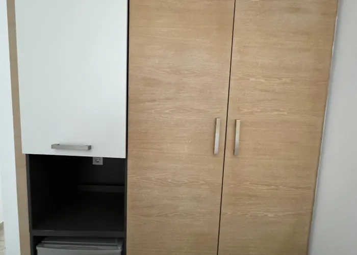 فندق Catherine 2*