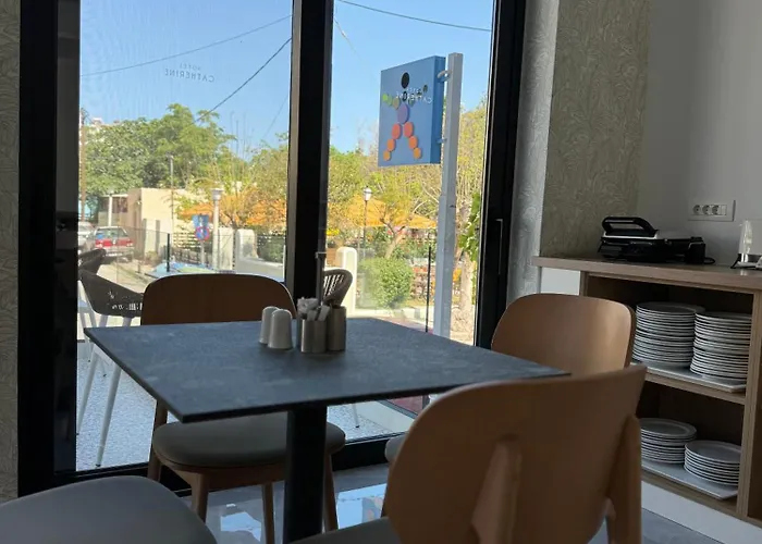 فندق Catherine 2*