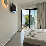 Hotel Catherine 2*