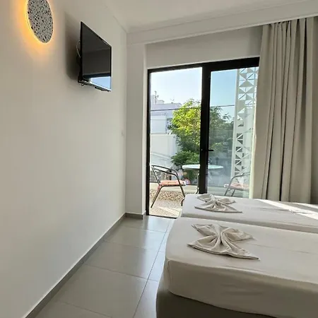 Hotel Catherine 2*